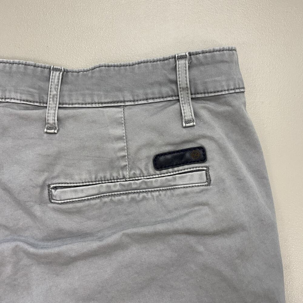 AG Wanderer Slim Shorts Mens 36x9 Gray Stretch Casual Chino Flat Front - Picture 3 of 14